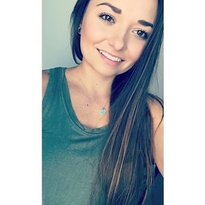 Meet your Posher, Brittany